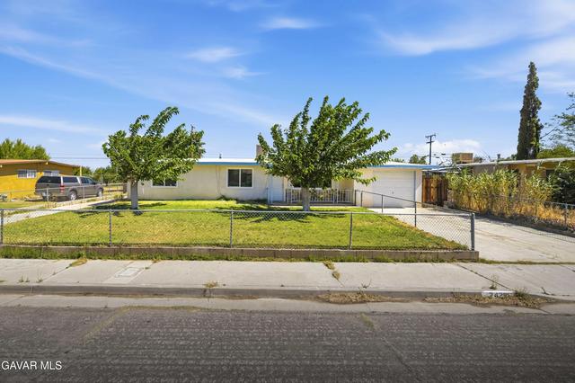 24285 Sage Ave, Boron, CA 93516