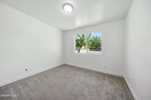 24285 Sage Ave, Boron, CA 93516 photo 9