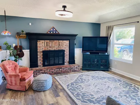 22817 Clover Spring Pl, Tehachapi, CA 93561 photo 4