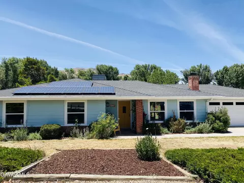 22817 Clover Spring Pl, Tehachapi, CA 93561 photo 1