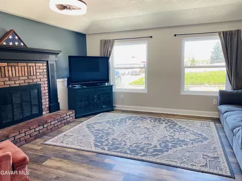 22817 Clover Spring Pl, Tehachapi, CA 93561 photo 5