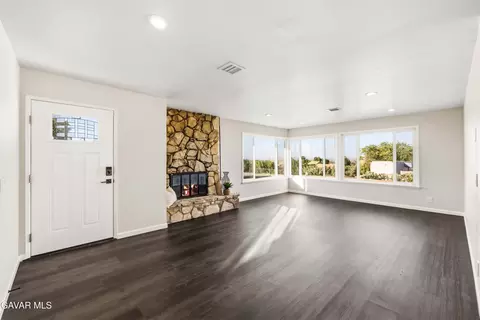 Living - 35920 E 42nd St, Palmdale, CA 93552 photo 1 of 5