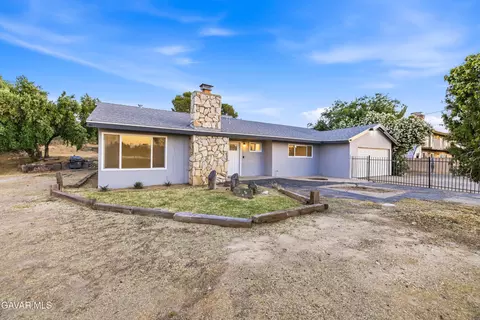 35920 E 42nd St, Palmdale, CA 93552