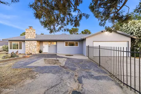 Exterior - 35920 E 42nd St, Palmdale, CA 93552 photo 1 of 8