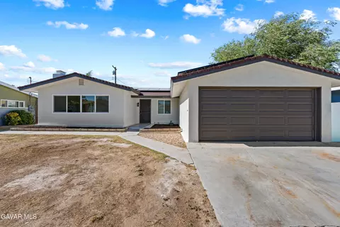 403 Lightcap St, Lancaster, CA 93535 photo 3