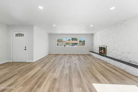 403 Lightcap St, Lancaster, CA 93535 photo 13