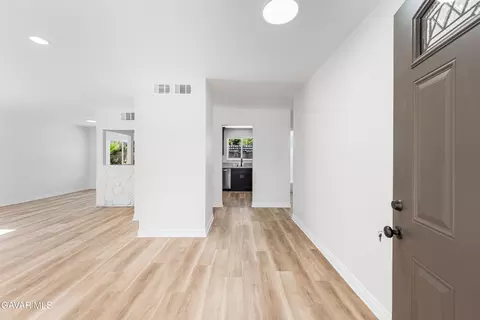 403 Lightcap St, Lancaster, CA 93535 photo 9