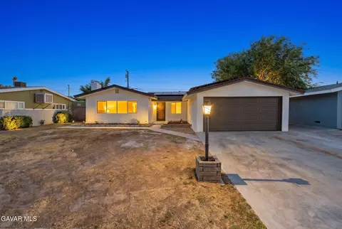 403 Lightcap St, Lancaster, CA 93535 photo 1