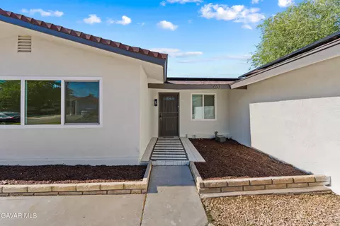 403 Lightcap St, Lancaster, CA 93535 photo 8