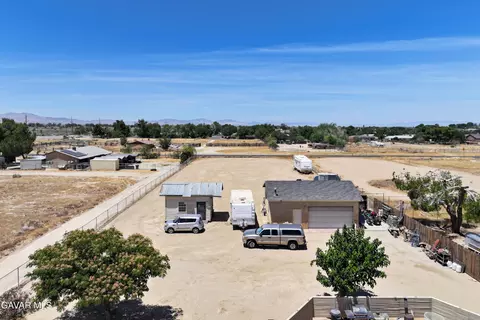 Exterior - 38515 156th St, Palmdale, CA 93591 photo 15 of 15