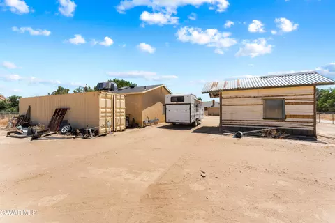 Exterior - 38515 156th St, Palmdale, CA 93591 photo 6 of 15