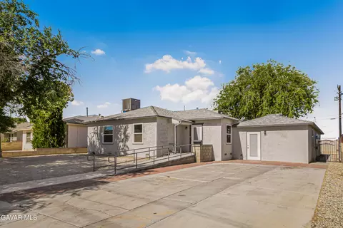 44503 Fern Ave, Lancaster, CA 93534