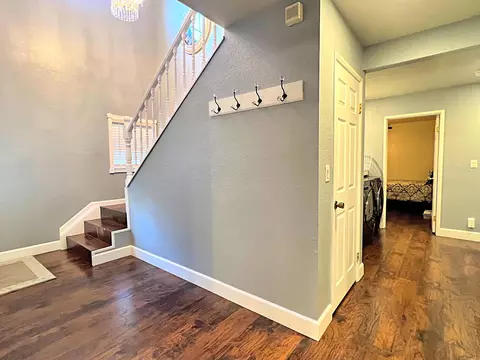 Entry Way - 43639 Park Ave, Lancaster, CA 93534 photo 3 of 7