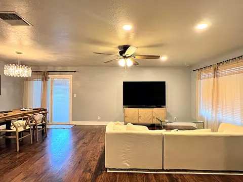 Living - 43639 Park Ave, Lancaster, CA 93534 photo 1 of 3