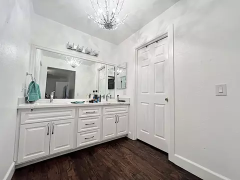 Bath - 43639 Park Ave, Lancaster, CA 93534 photo 8 of 8