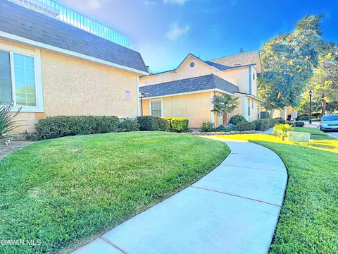 Exterior - 43639 Park Ave, Lancaster, CA 93534 photo 4 of 16