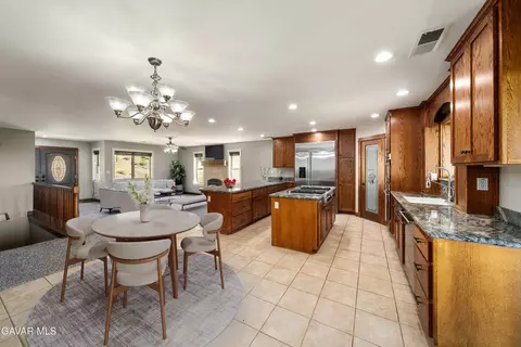 Dining - 29600 Goldspike Rd, Tehachapi, CA 93561 photo 1 of 1