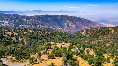 View/Area - 29600 Goldspike Rd, Tehachapi, CA 93561 photo 4 of 7
