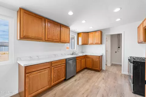 26111 Morongo Dr, Mojave, CA 93501 photo 16