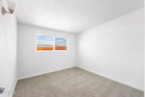 26111 Morongo Dr, Mojave, CA 93501 photo 31