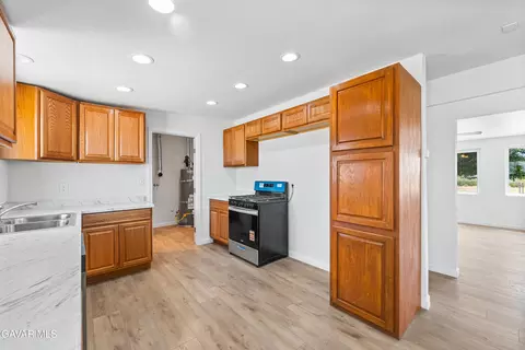 26111 Morongo Dr, Mojave, CA 93501 photo 17