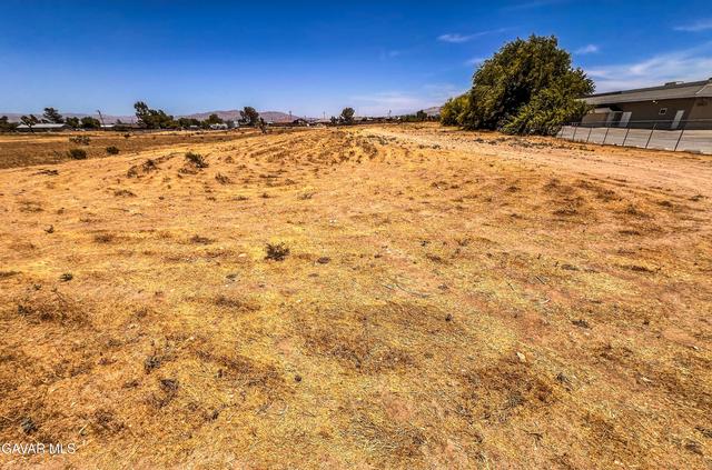 11125 Hesperia Rd, Hesperia, CA 92345