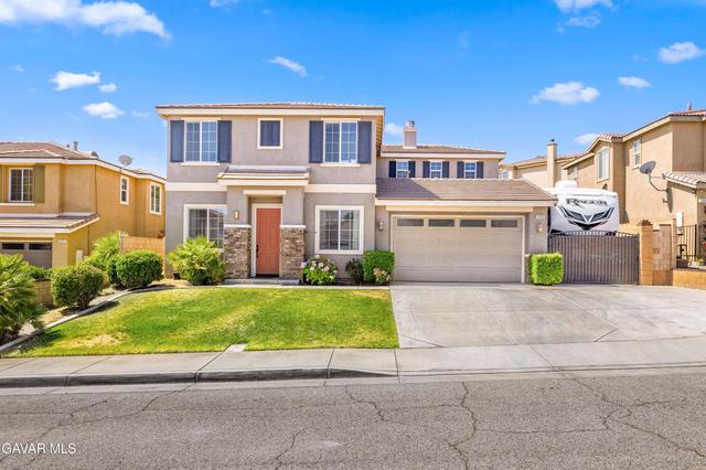5080 Meadowsweet Dr, Palmdale, CA 93551