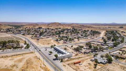 1 E Avenue P, Palmdale, CA 93591 photo 9