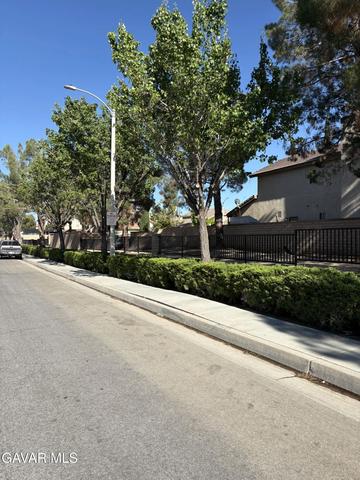 3309 Fairfield Ave, Palmdale, CA 93550
