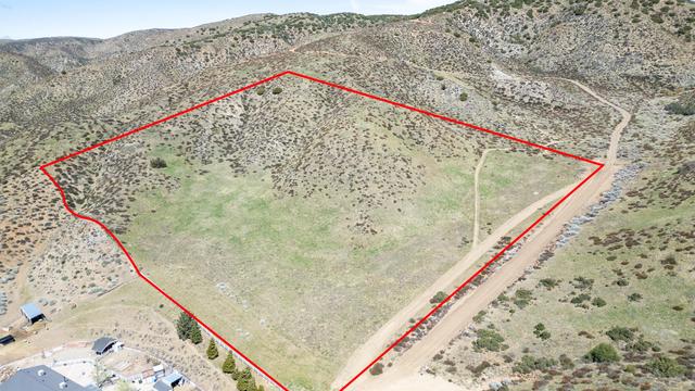 Shallow Springs Road, Leona Valley, CA 93551