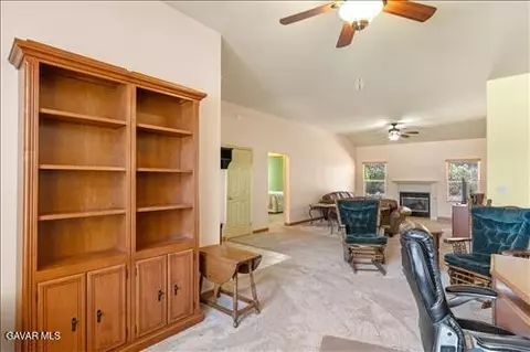 1300 Scarlet Oak Dr, Tehachapi, CA 93561 photo 10