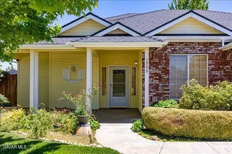 1300 Scarlet Oak Dr, Tehachapi, CA 93561 photo 3