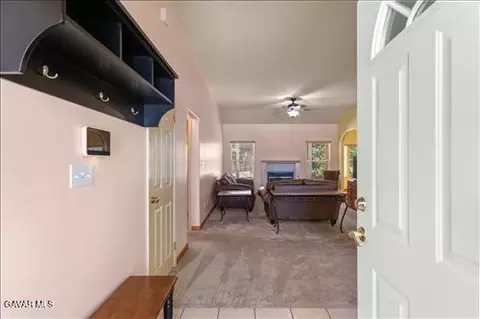 1300 Scarlet Oak Dr, Tehachapi, CA 93561 photo 6