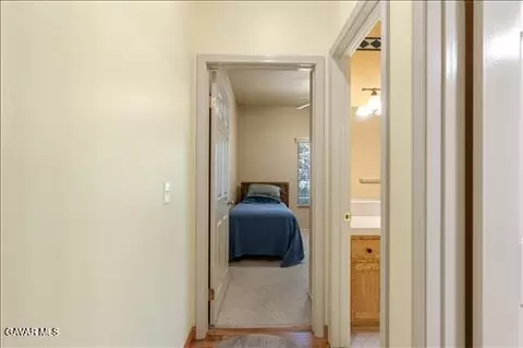 1300 Scarlet Oak Dr, Tehachapi, CA 93561 photo 18