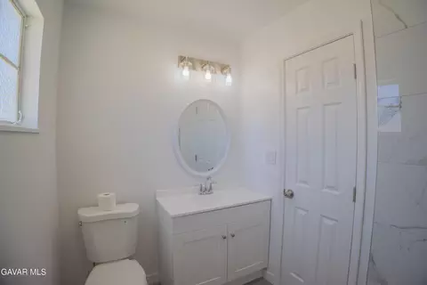 Bath - 31300 233rd St, Llano, CA 93544 photo 1 of 11