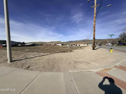 N Mill Street, Tehachapi, CA 93561