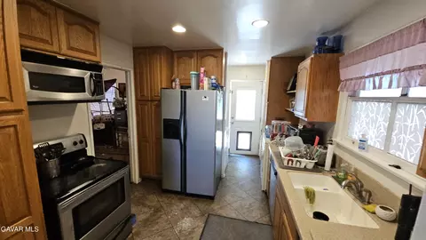 37862 E 11th St, Palmdale, CA 93550 photo 6