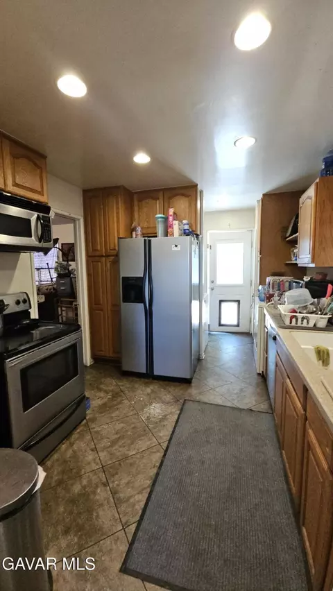 37862 E 11th St, Palmdale, CA 93550 photo 7