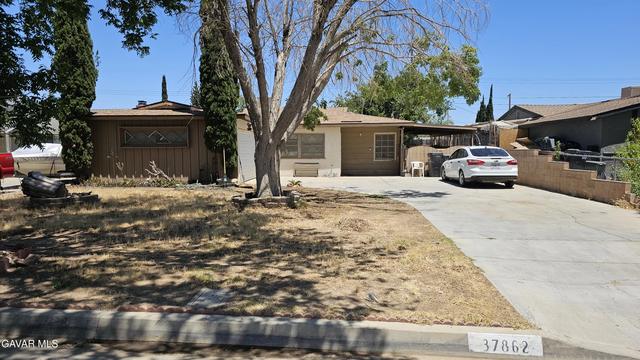 37862 E 11th St, Palmdale, CA 93550