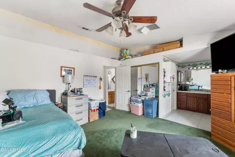 Bedroom - 40105 Ronar St, Lake Los Angeles, CA 93591 photo 5 of 5