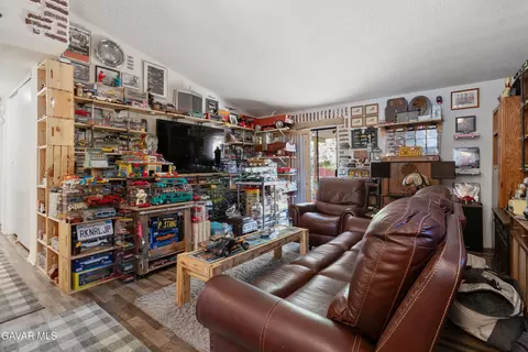 Living - 14324 Lear St, Mojave, CA 93501 photo 2 of 2