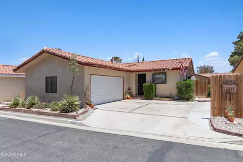 Exterior - 14324 Lear St, Mojave, CA 93501 photo 4 of 7