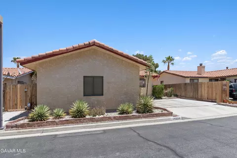 Exterior - 14324 Lear St, Mojave, CA 93501 photo 6 of 7