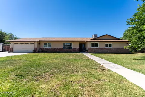 8954 E Avenue T14, Littlerock, CA 93543