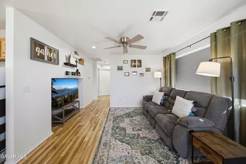 28241 Lancaster Rd, Lancaster, CA 93536 photo 32