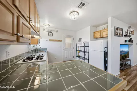28241 Lancaster Rd, Lancaster, CA 93536 photo 34