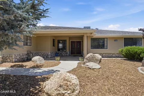 20317 Weston Ave, Tehachapi, CA 93561 photo 2