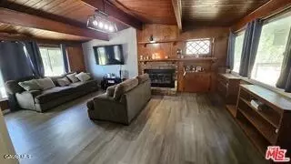 5042 W Avenue L12, Lancaster, CA 93536