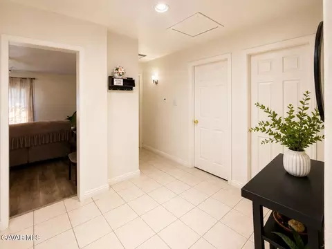 44363 3rd St, Lancaster, CA 93535 photo 4