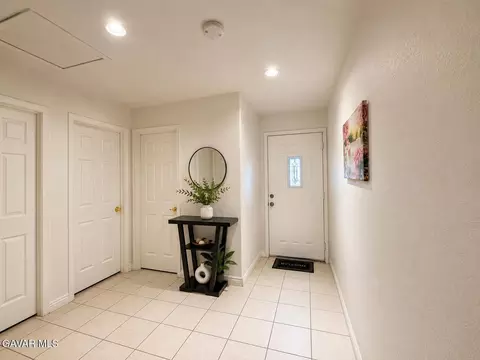 44363 3rd St, Lancaster, CA 93535 photo 3
